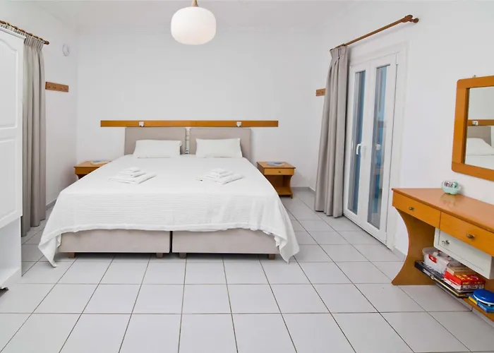 Alkyon Hotel apartamentowy Myrties